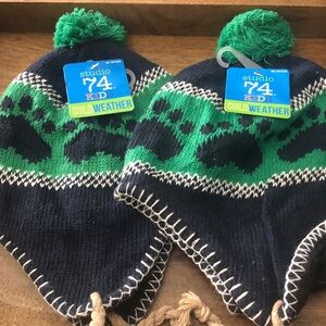 Studio Kids Black and Green Winter Hat